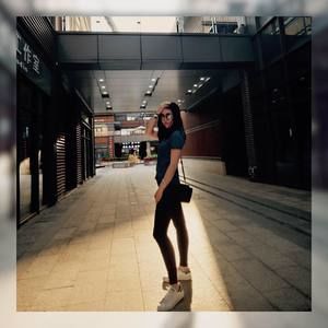 Meet your Posher, Gigi